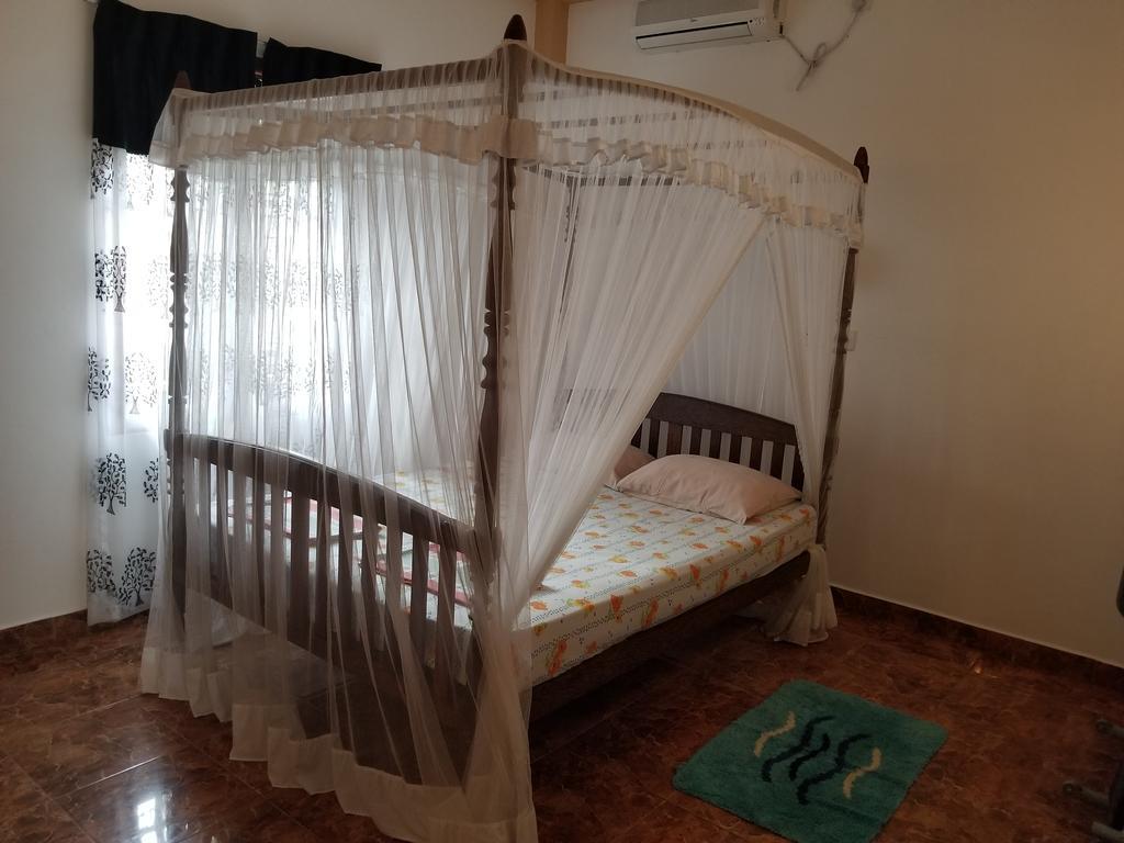 Kumara Guest House 乌纳瓦图纳 外观 照片